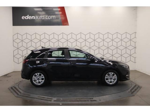 Kia Ceed image 8
