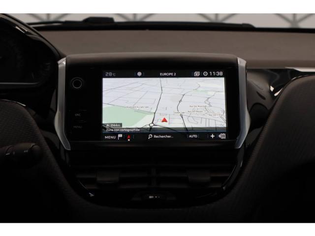 Peugeot 208 image 2