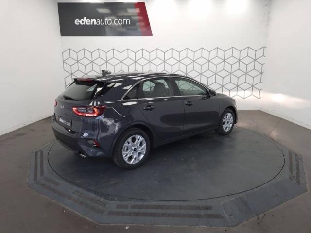Kia Ceed image 8