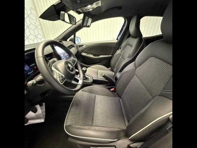 Mitsubishi Colt image 2