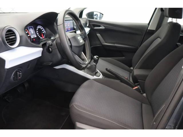 Seat Arona image 2