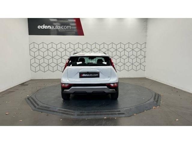 Kia Niro image 9