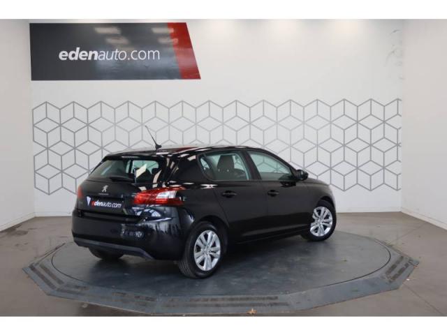 Peugeot 308 image 2