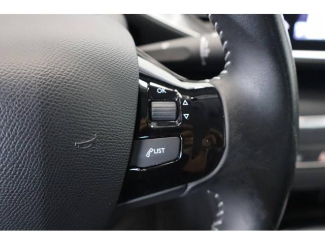 Peugeot 308 image 6