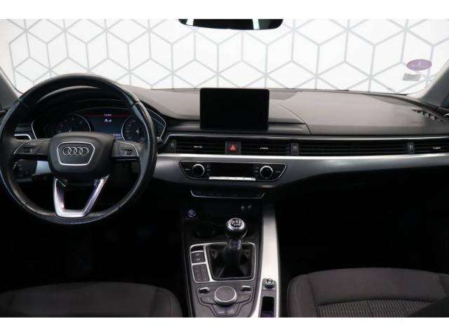 Audi A4 image 4