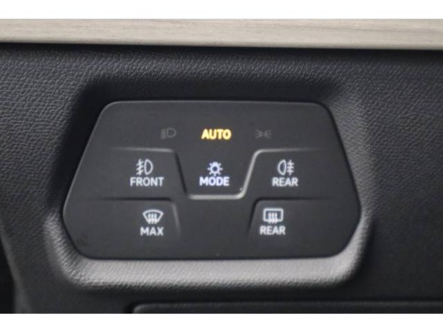 Seat Leon image 9