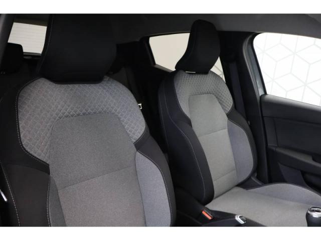 Mitsubishi Colt image 1