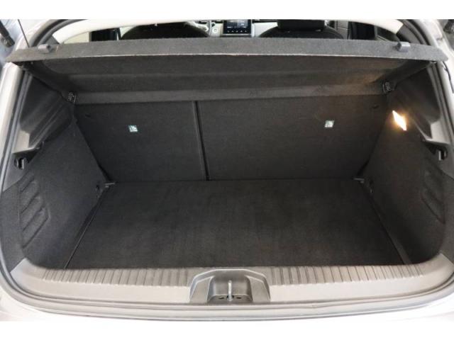 Mitsubishi Colt image 8