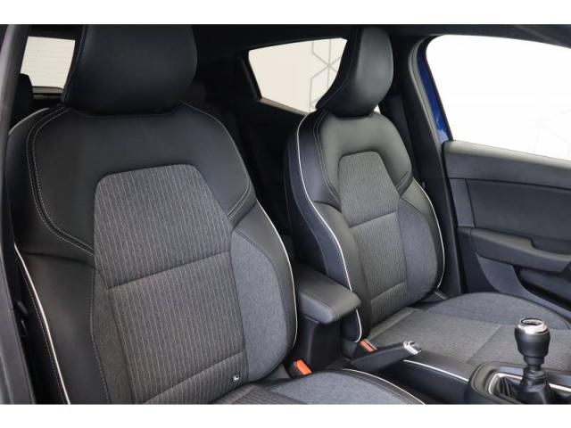 Mitsubishi Colt image 6