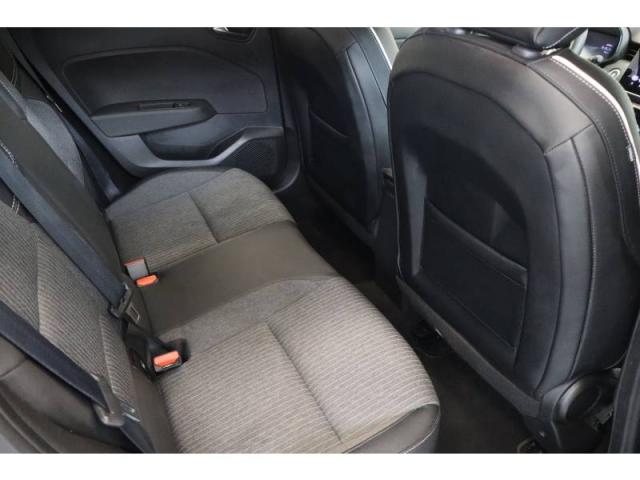 Mitsubishi Colt image 1
