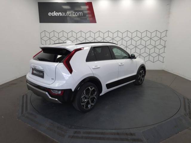 Kia Niro image 9