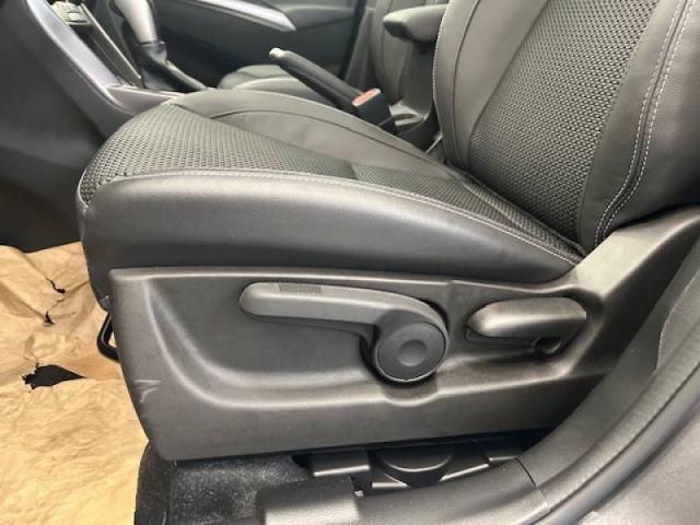 Suzuki S-Cross image 2