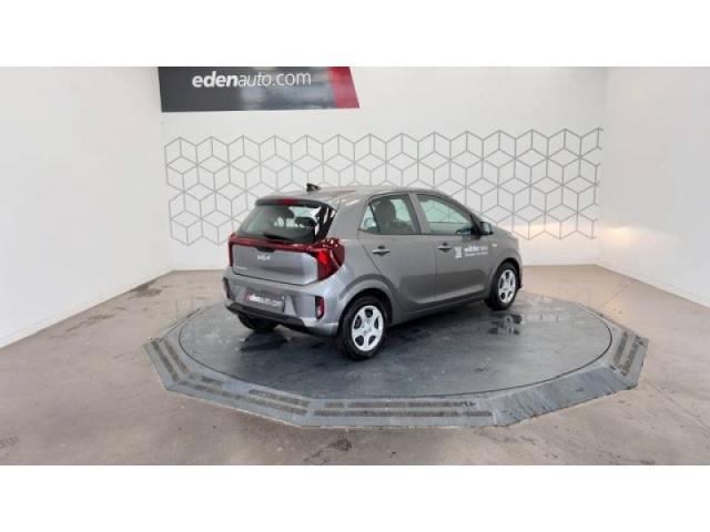 Kia Picanto image 5