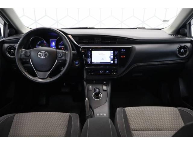 Toyota Auris image 6