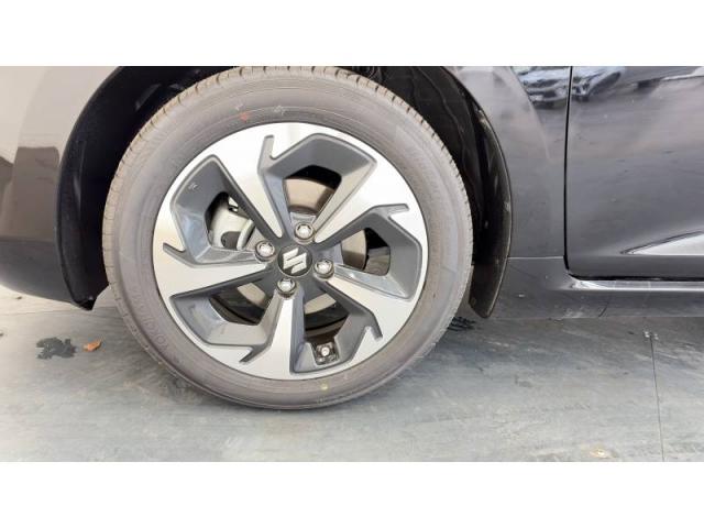 Suzuki Swift image 8