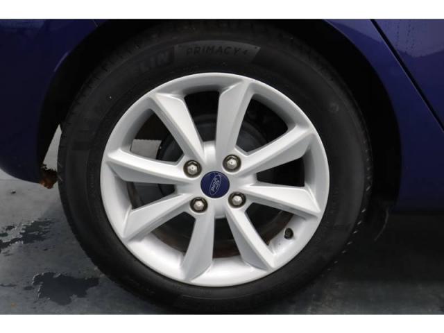 Ford Fiesta image 9