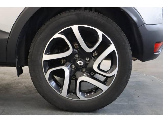 Renault Captur image 8
