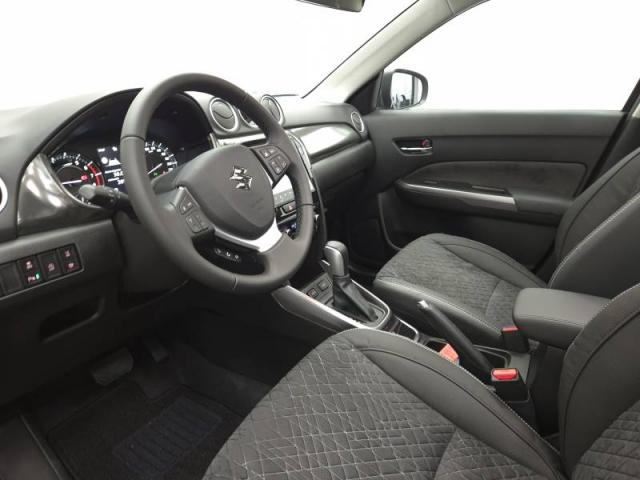 Suzuki Vitara image 4
