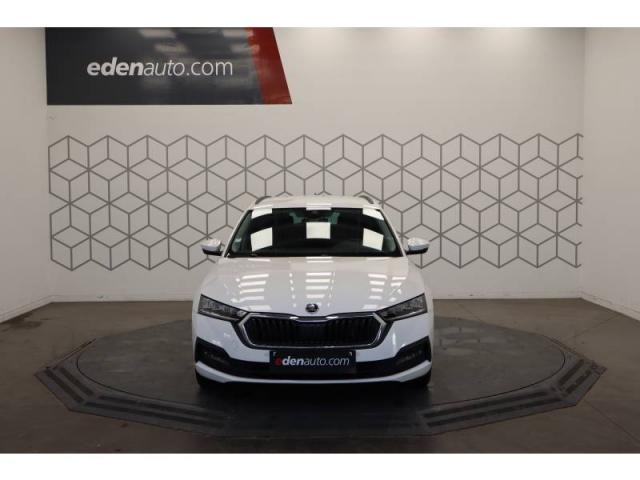 Skoda Octavia image 7