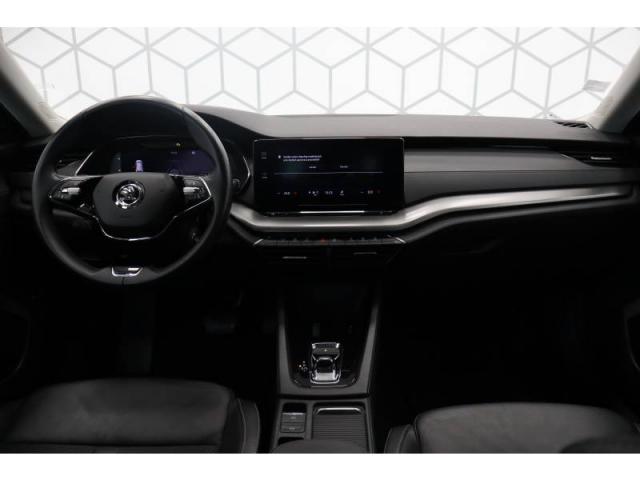 Skoda Octavia image 8