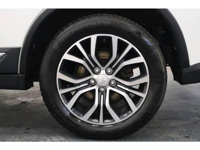 Mitsubishi Outlander image 1