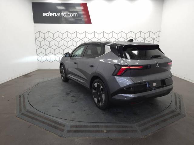 Mitsubishi Eclipse Cross image 2