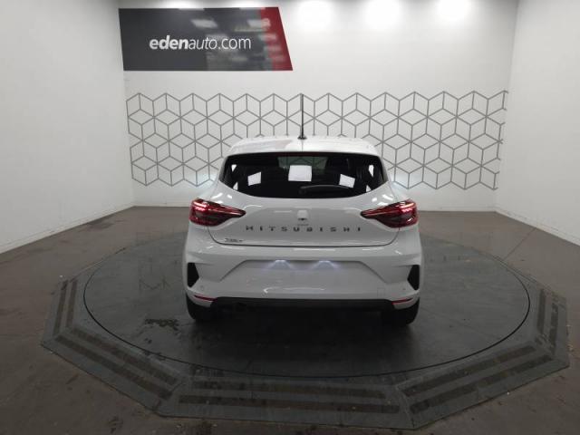 Mitsubishi Colt image 5
