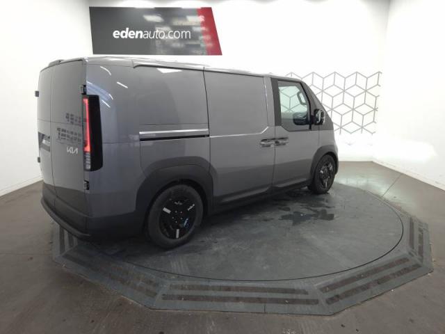 Kia Pv5 image 8