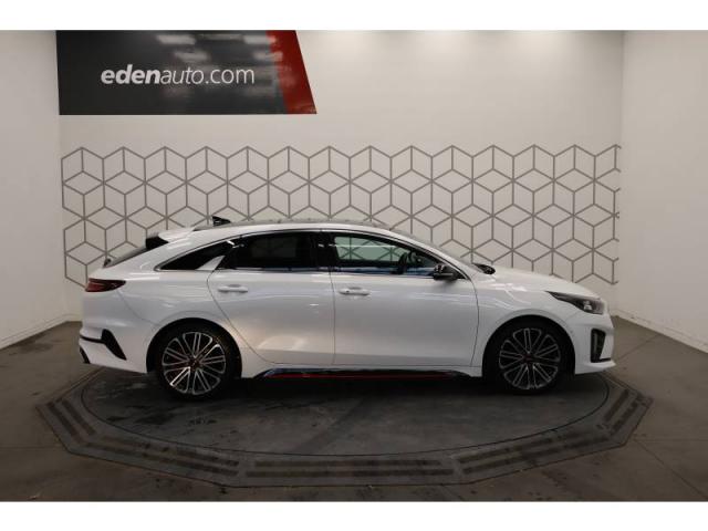 Kia Pro_cee'D image 6