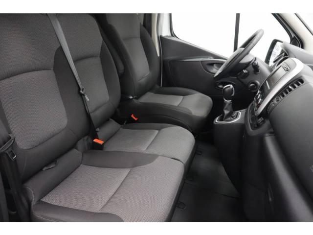 Renault Trafic image 9