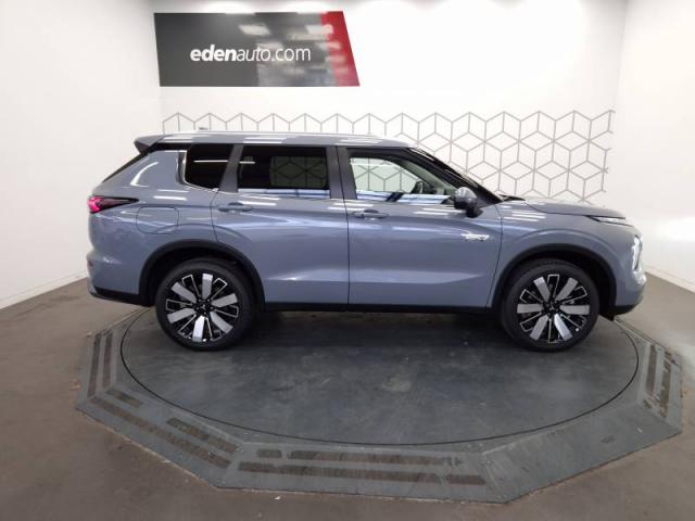 Mitsubishi Outlander image 1