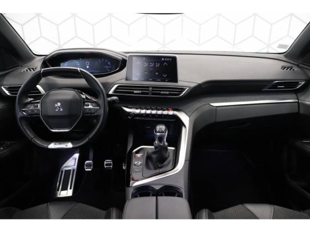 Peugeot 5008 image 8