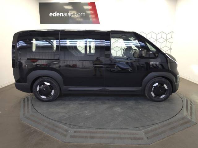 Kia Pv5 image 1