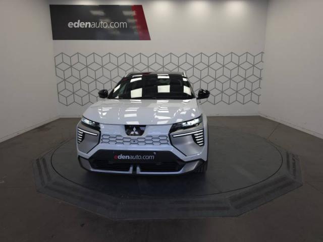 Mitsubishi Eclipse Cross image 8