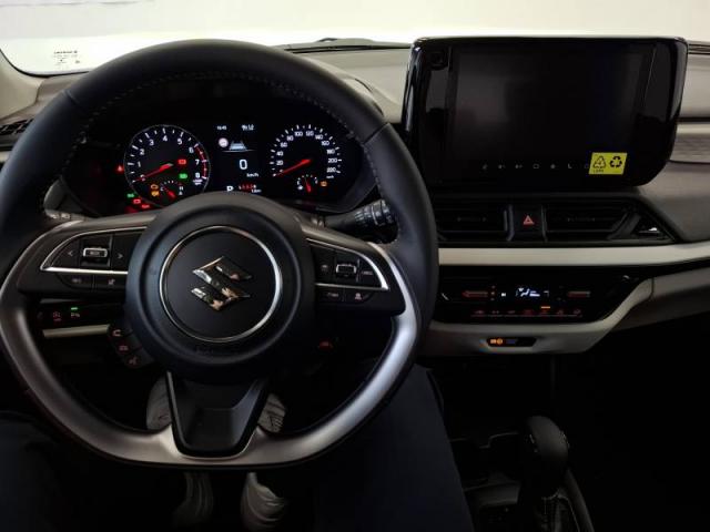 Suzuki Swift image 8