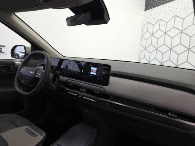 Kia Ev3 image 1