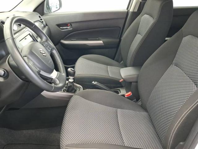 Suzuki Vitara image 6