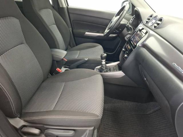 Suzuki Vitara image 4