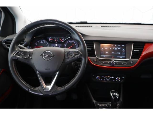 Opel Crossland image 2