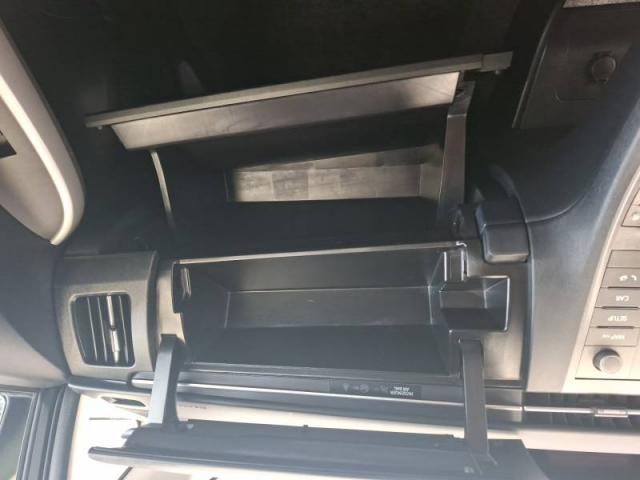 Toyota Prius image 2