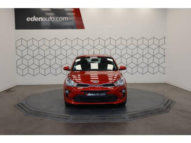Kia Rio image 5