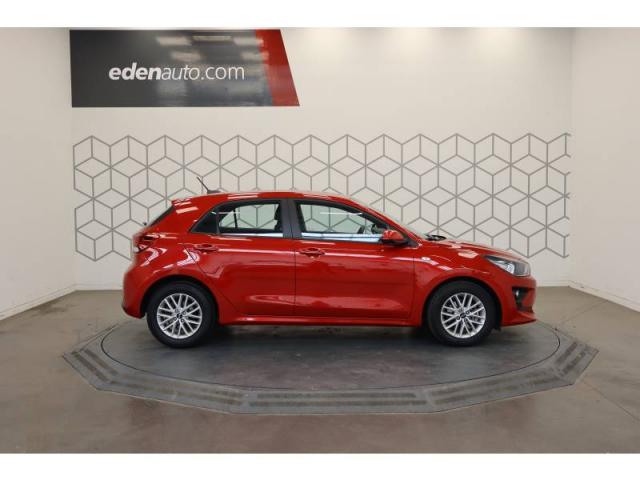 Kia Rio image 7