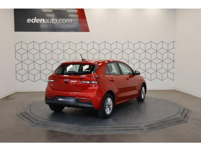 Kia Rio image 3
