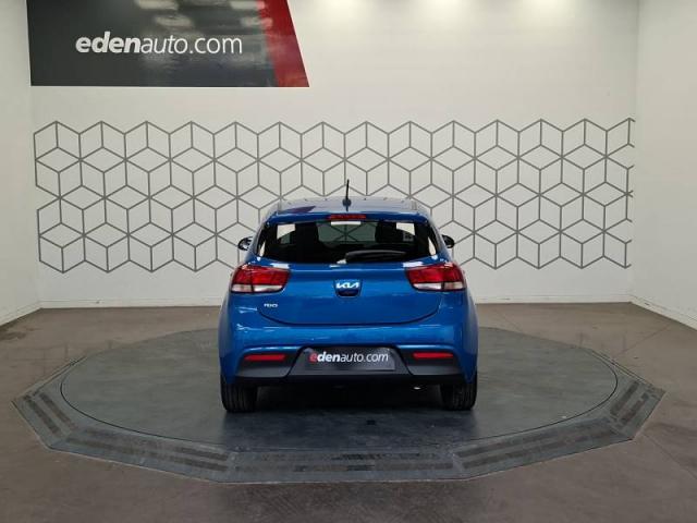 Kia Rio image 4