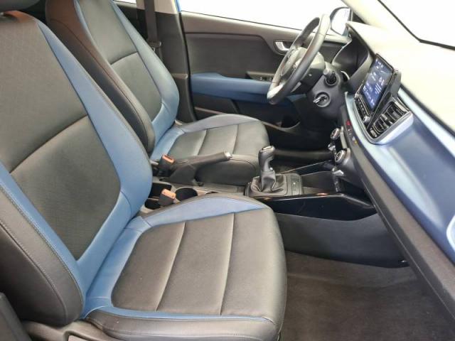 Kia Rio image 7