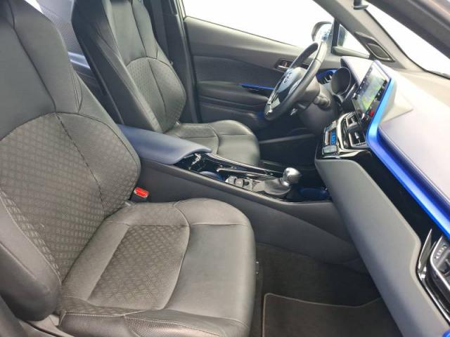 Toyota C-Hr image 7