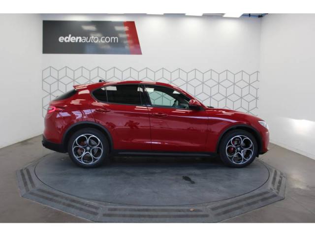 Alfa Romeo Stelvio image 5