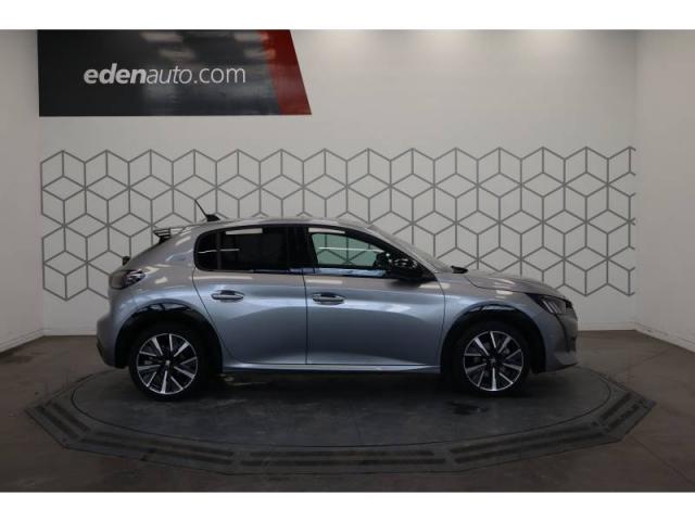 Peugeot 208 image 6