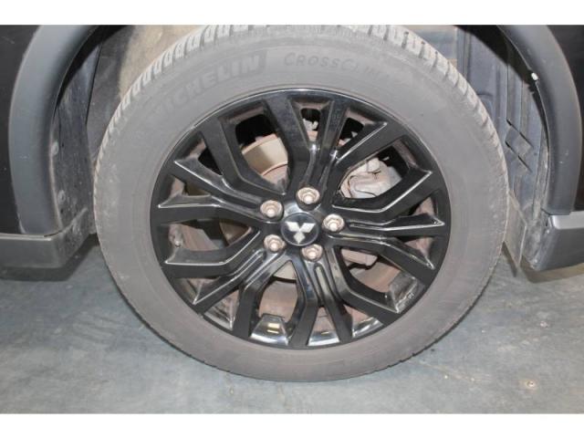 Mitsubishi Outlander image 4