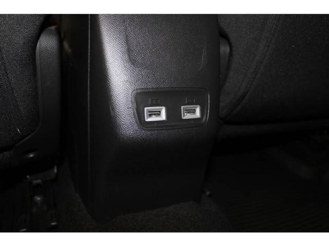 Peugeot 2008 image 9